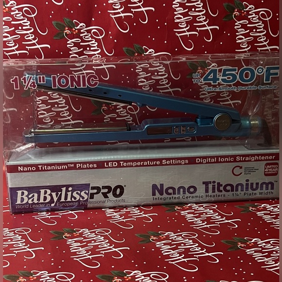 Babyliss Pro Nano Titanium Ultra-Thin 1 1/4" Flat Iron - Picture 4 of 5